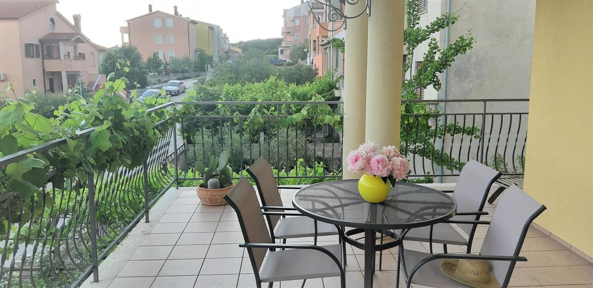 Apartment Majoran